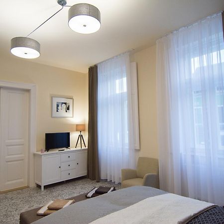Zora Apartman Эгер Экстерьер фото